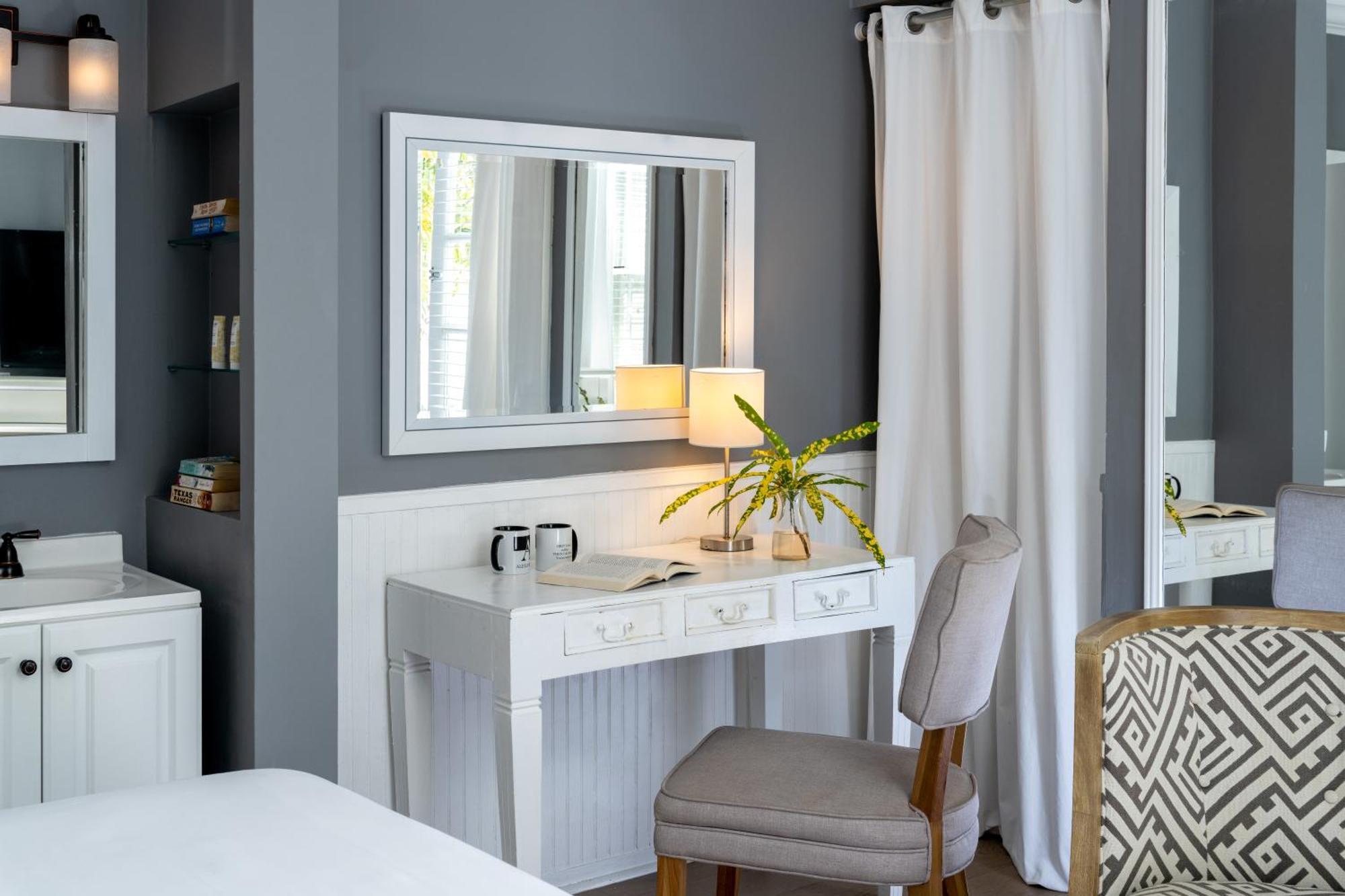 Alexander'S Guesthouse-Adult Exclusive, Lgbtq Friendly Κι Γουέστ Δωμάτιο φωτογραφία